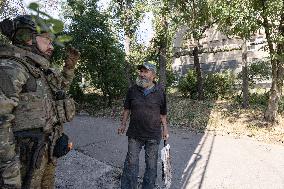 Ukraine War Civilians Evacuation - Kostyantynivka