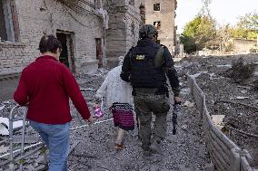Ukraine War Civilians Evacuation - Kostyantynivka