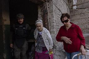 Ukraine War Civilians Evacuation - Kostyantynivka