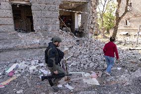 Ukraine War Civilians Evacuation - Kostyantynivka