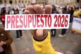 Athletes demonstrate Against Cut in the 2026 Budget of Colombia's Ministery of Sports