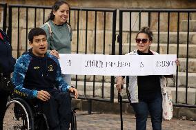 Athletes demonstrate Against Cut in the 2026 Budget of Colombia's Ministery of Sports