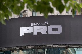 iPhone 17