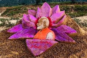 Sand Artist Creates Sand Art To Celebrate Prime Minister's 75th Birthday - India