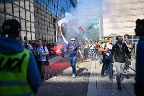 Railway Unions Protesters Inside Bercy - Paris