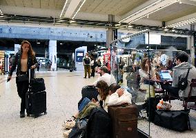 Transport Strike At Montparnasse Railway Station - Paris