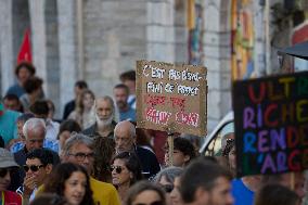 Demonstration Against France's National Budget - Bayonne