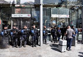 Transport Strike At Gare Du Nord Railway Station - Paris