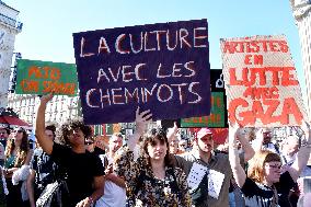 Transport Strike At Gare Du Nord Railway Station - Paris