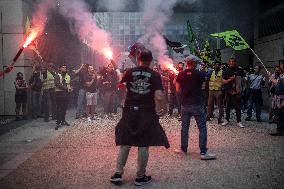 Railway Unions Protesters Inside Bercy - Paris