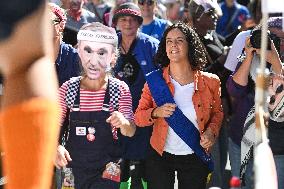 Nationwide Strikes Over Budget - Paris