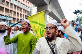 Islamic Parties Demonstrate - Dhaka