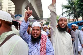 Islamic Parties Demonstrate - Dhaka