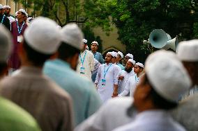 Islamic Parties Demonstrate - Dhaka