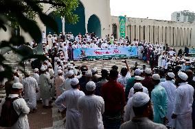 Islamic Parties Demonstrate - Dhaka