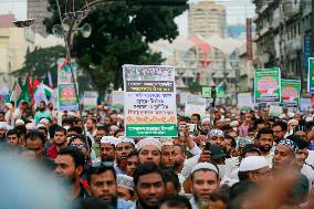 Islamic Parties Demonstrate - Dhaka