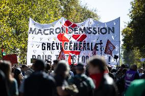 Nationwide Strikes Over Budget - Paris AJ