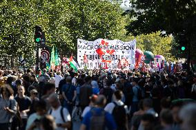 Nationwide Strikes Over Budget - Paris AJ