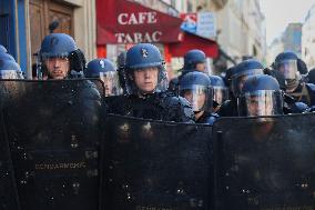 Nationwide Strikes Over Budget - Paris