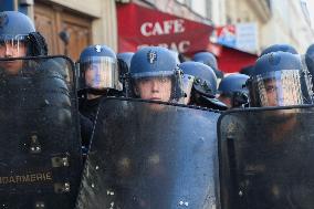 Nationwide Strikes Over Budget - Paris