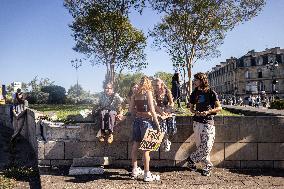 Nationwide Strikes Over Budget - Bordeaux