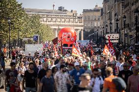 Nationwide Strikes Over Budget - Bordeaux