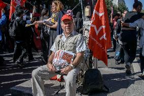 Nationwide Strikes Over Budget - Paris