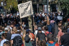 Nationwide Strikes Over Budget - Paris