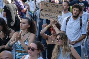 Nationwide Strikes Over Budget - Paris