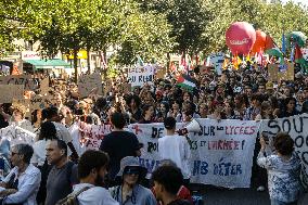 Nationwide Strikes Over Budget - Paris