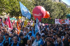 Nationwide Strikes Over Budget - Paris