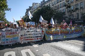 Nationwide Strikes Over Budget - Paris