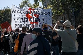 Nationwide Strikes Over Budget - Paris