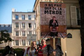 Nationwide Strikes Over Budget - Paris