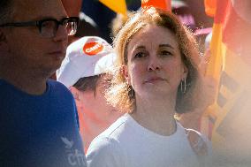 Nationwide Strikes Over Budget - Paris