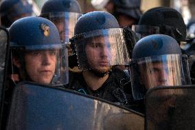 Nationwide Strikes Over Budget - Paris