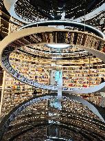 YUISHIN Bookstore in Shenzhen