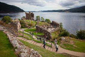 Illustration Scotland Highlands Loch Ness Urquhart Castle