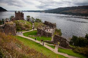 Illustration Scotland Highlands Loch Ness Urquhart Castle