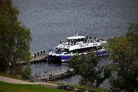 Illustration Scotland Highlands Loch Ness Urquhart Castle