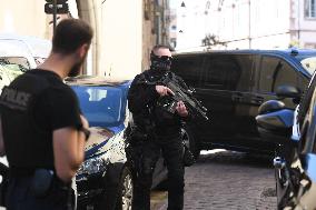 Arrival of Nordhal Lelandais at Courthouse - Colmar