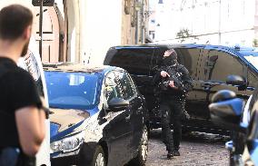 Arrival of Nordhal Lelandais at Courthouse - Colmar