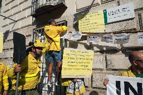 Demonstration by Firefighters and Forest Firefighters - Malaga