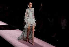 Madrid Fashion Week - Isabel Sanchis Runway