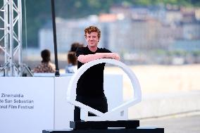 73rd San Sebastian International Film Festival - Six jours ce printemps-la ( Six Days in Spring ) Photocall