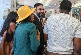 Mamdani Campaigns in Allan’s Bakery in Brooklyn, NY