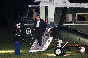 US President Trump returns to the White House from dinner at Mount Vernon