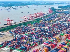China Nanjing Longtan Port Containers