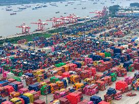 China Nanjing Longtan Port Containers