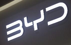 Warren E. Buffett Sold Off BYD Shares